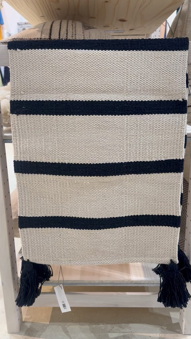 Kai Cotton Table Runner 15"x65": Ecru- Black