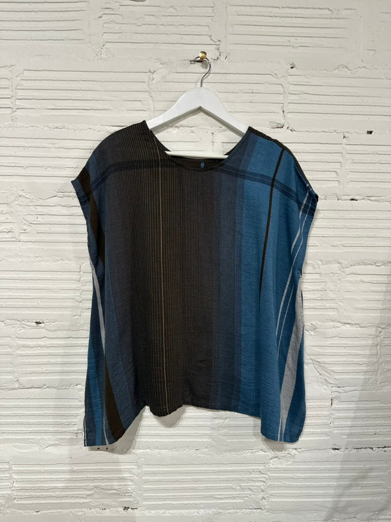 Tamaki-Niime Fuwa-Tee Cap Sleeve Cotton Top