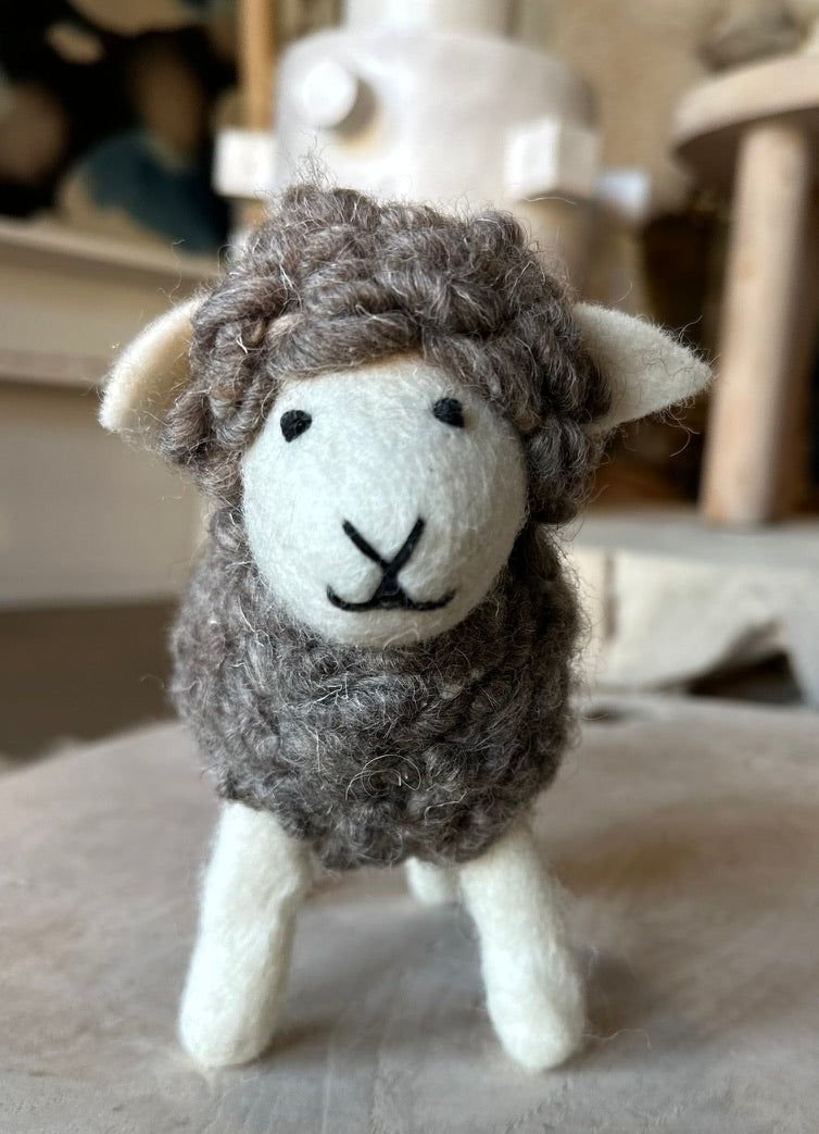 Brown Wool Sheep: Small