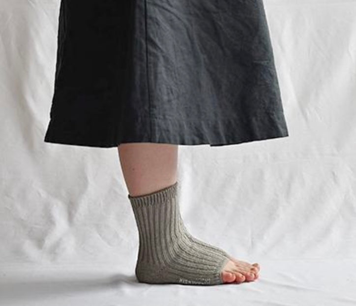 Linen Ribbed sandal socks from Japan