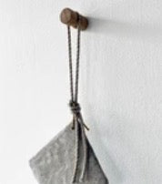 Oak Hardware Small Peg