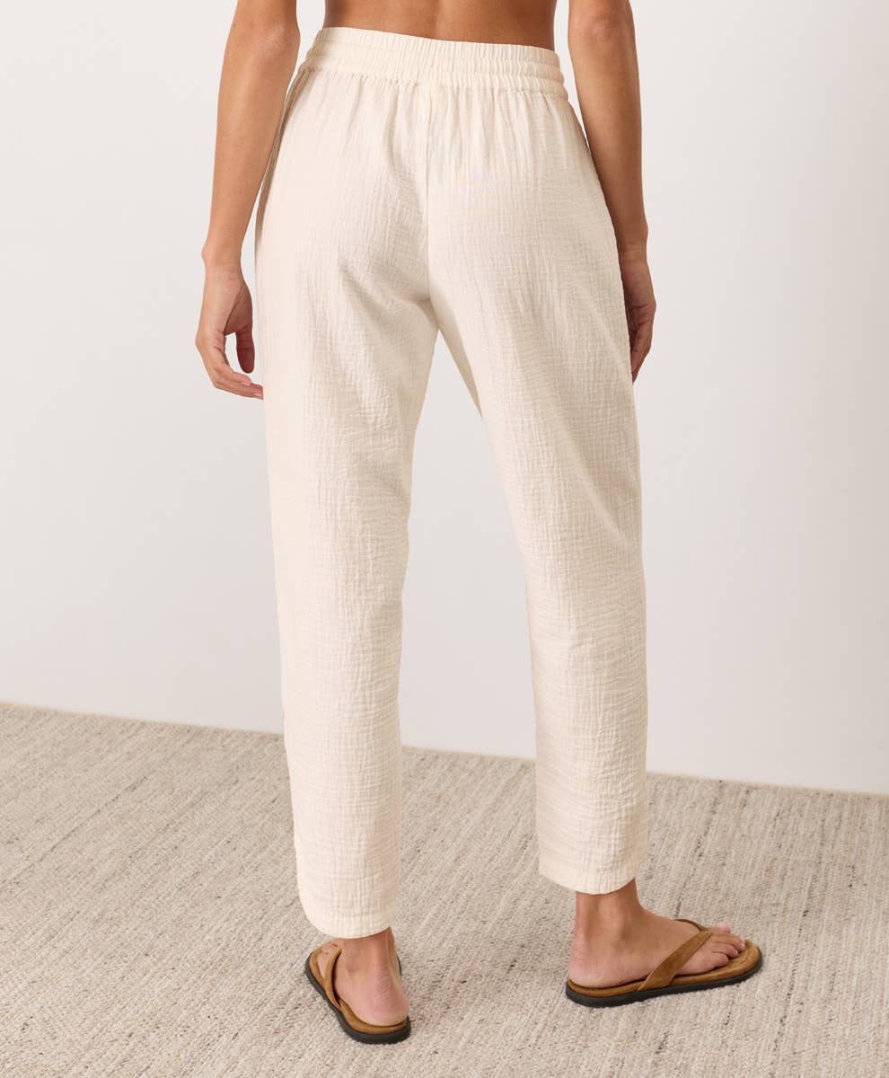 Pact - Women's Coastal Double Gauze Tapered Pull-On Pant: Cream / Small