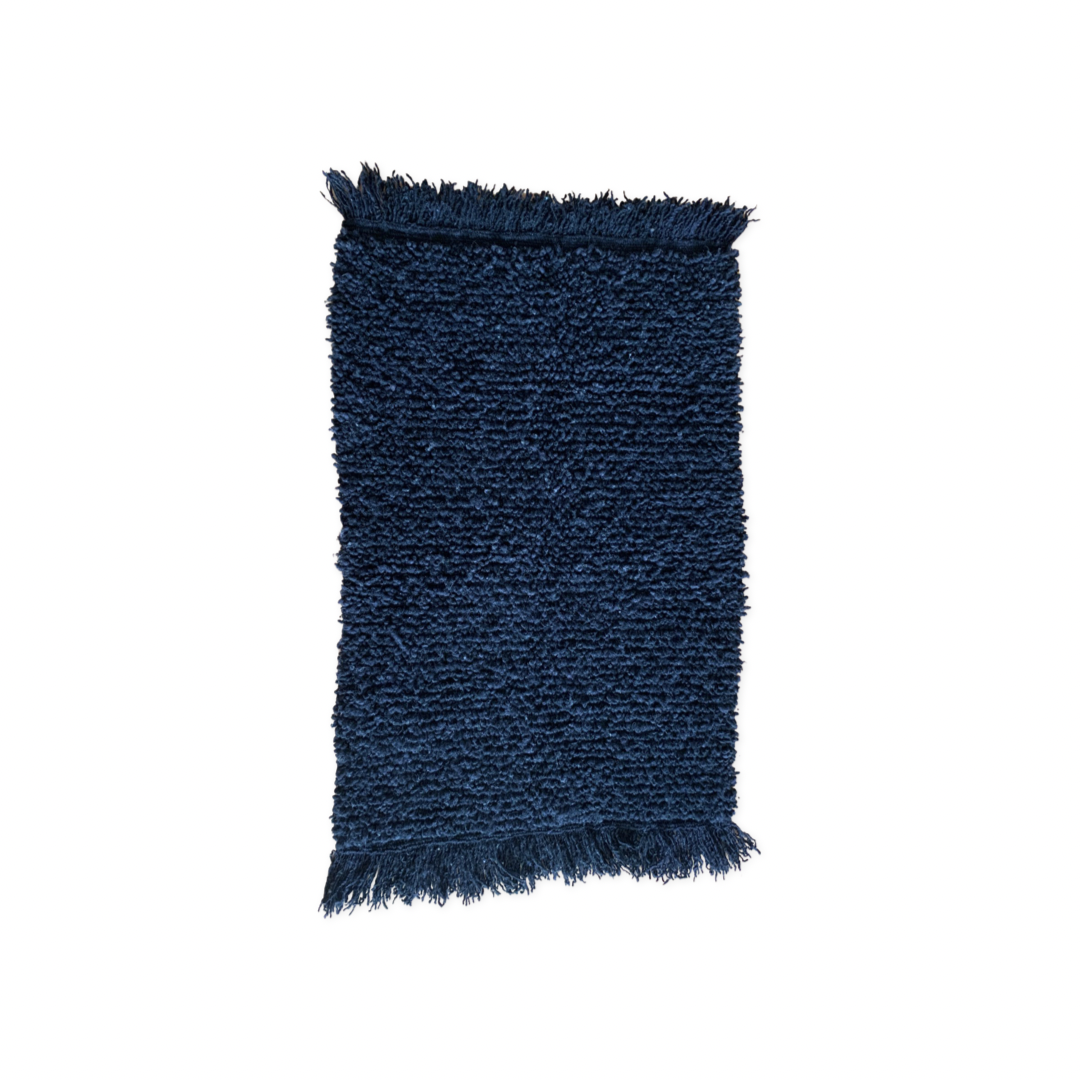 Prima De Sur - The Hand Woven Black Wool Rug