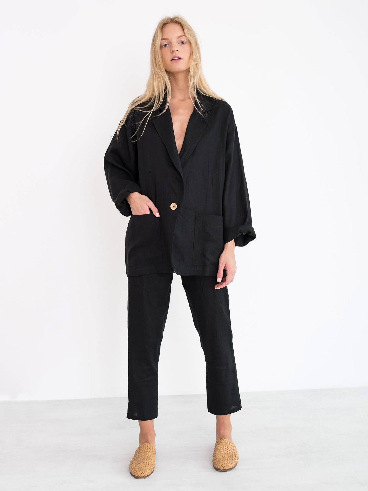 Love and Confuse - Valerie Linen Blazer: White / XS