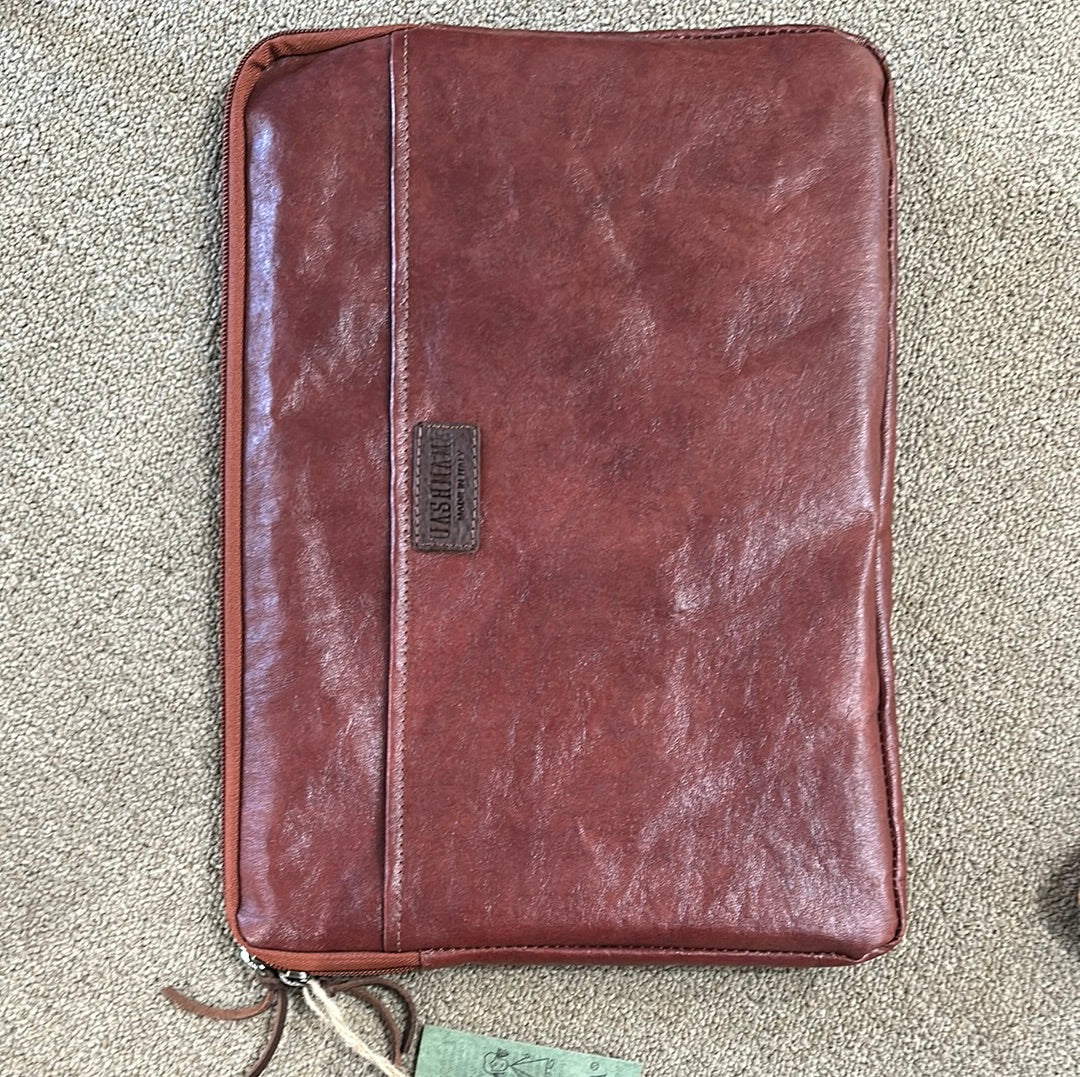 Roy Case Large 15"