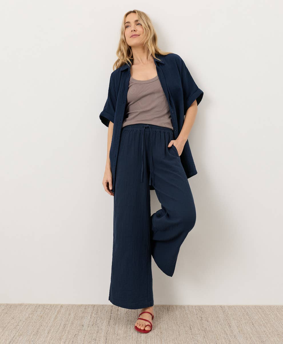 Pact - Women's Coastal Double Gauze Relaxed Shirt: Navy / Small