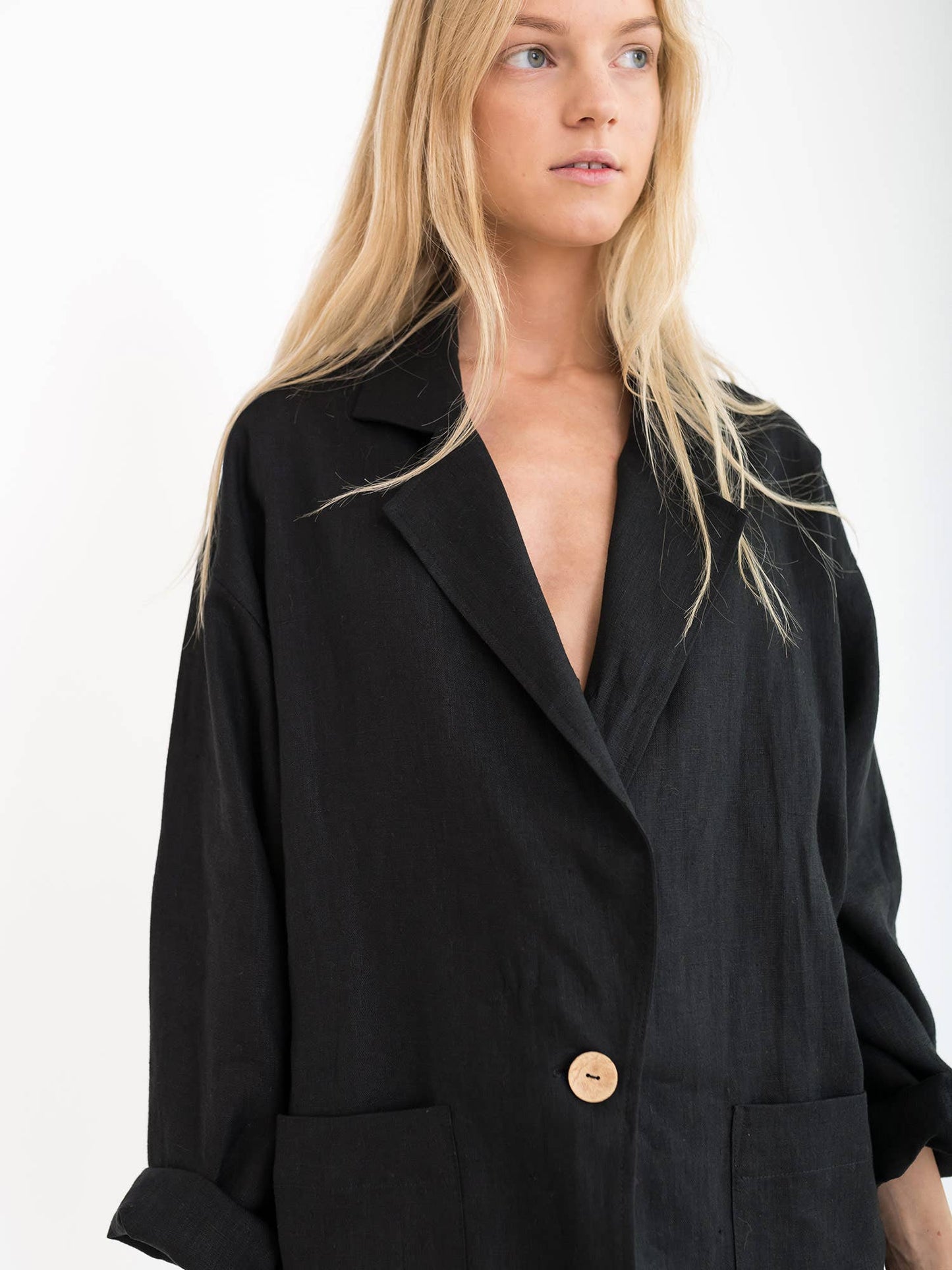 Love and Confuse - Valerie Linen Blazer: White / XS