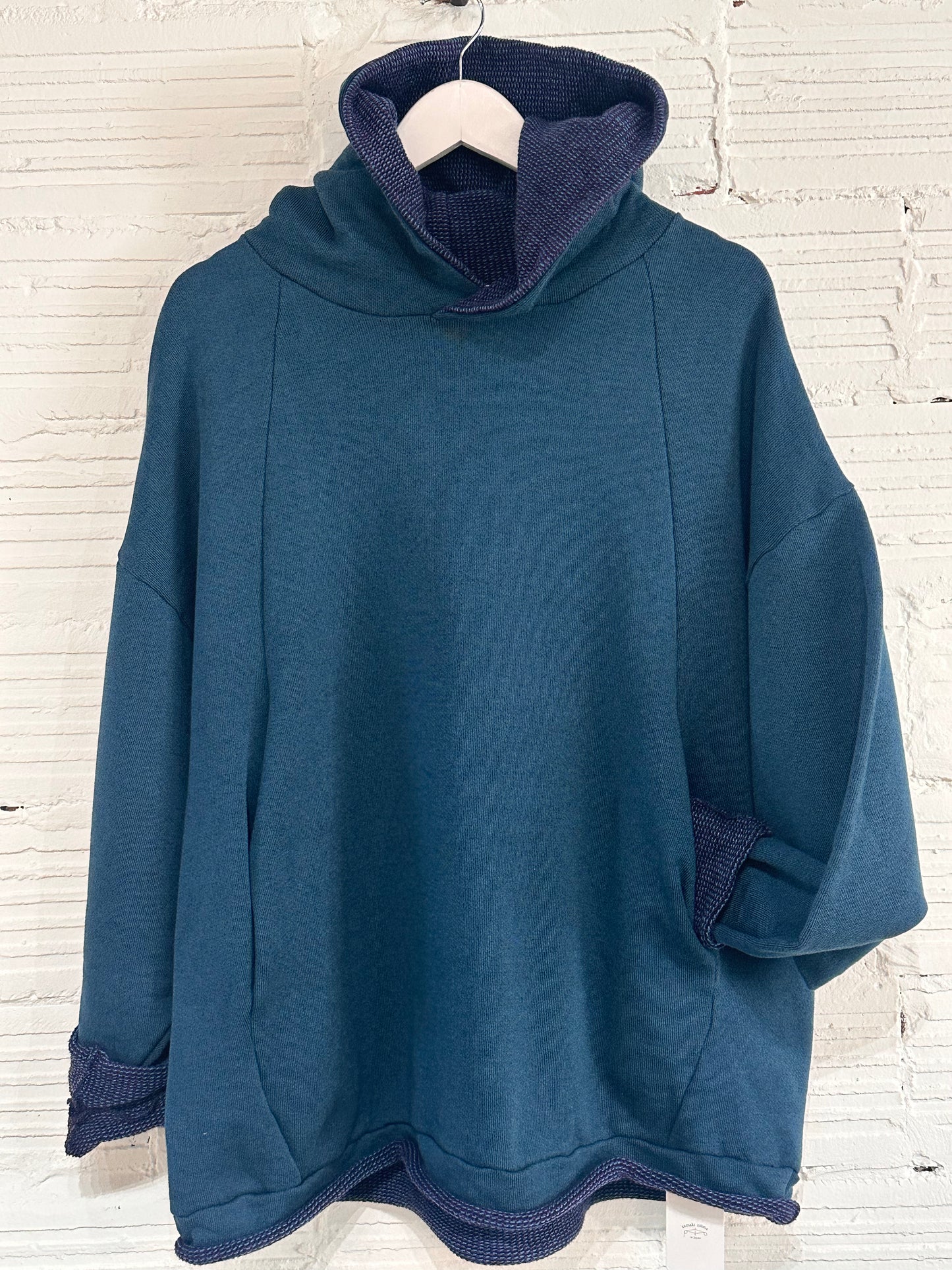 Tamaki Niime Dub Dub Pocket reversible hoodie in organic cotton from Japan