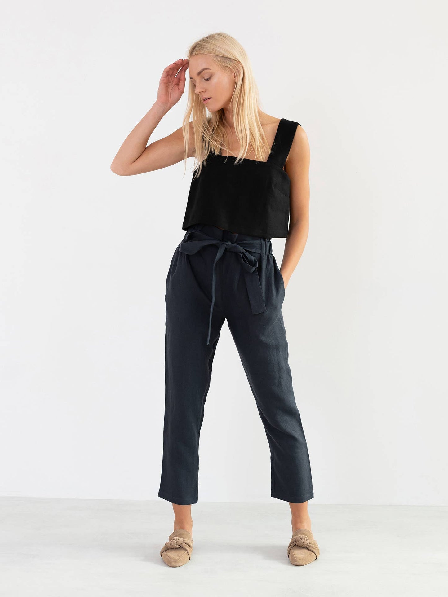 Love and Confuse - Noah High Waisted Linen Pants: Navy Blue / M