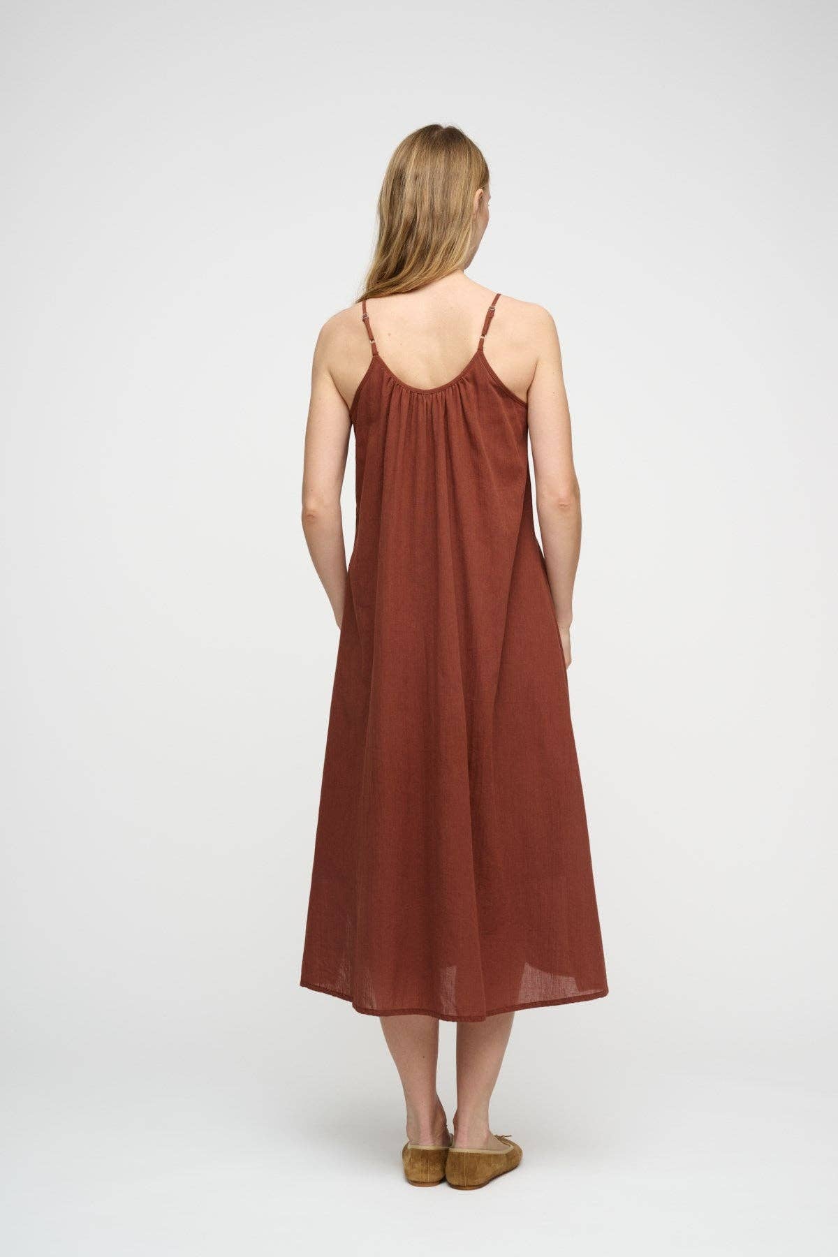 moshi moshi mind - Cave dress gauze: Dark terracotta / S