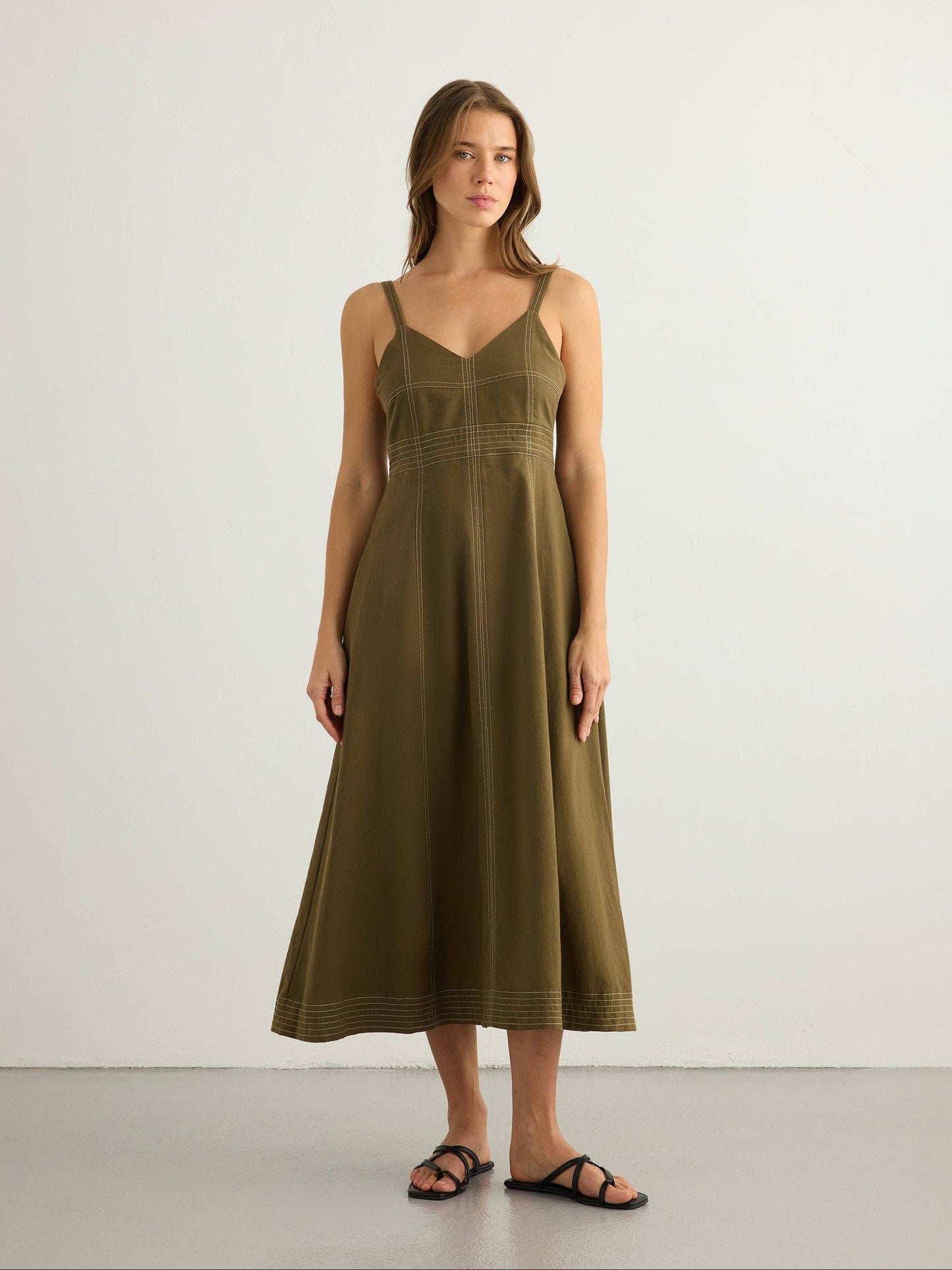 The Handloom - Eva Maxi Dress - Khaki Green: Khaki Green / S-M