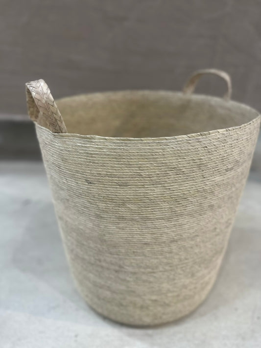 tambo large handle palm basket