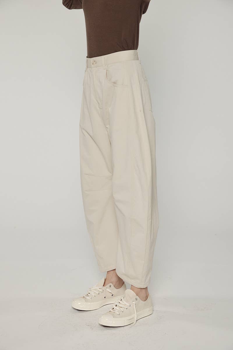 amente - Seemed barrel pants: Beige / Solid / M