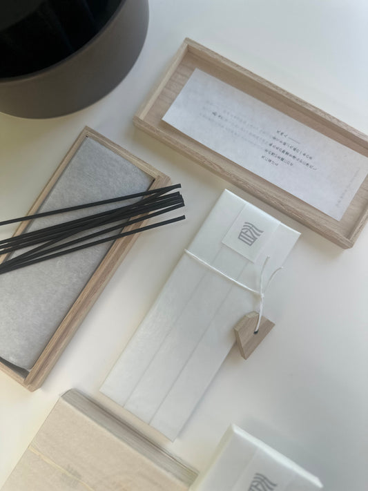 Incense of Sandalwood with wooden stand 30 pack