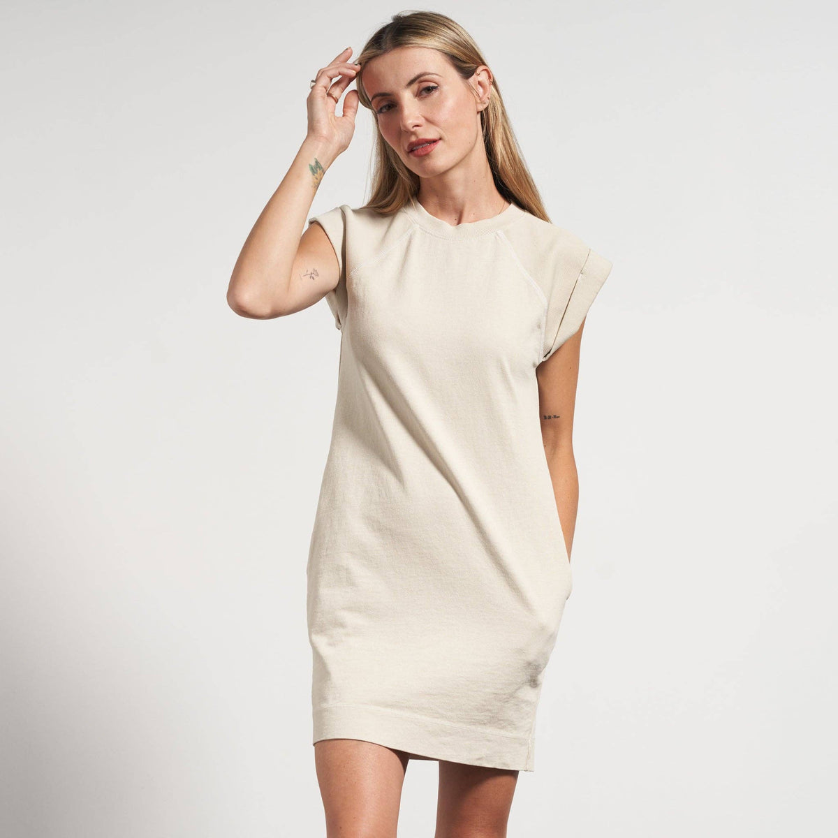 Rowan - Estelle Cap-Sleeve Raglan Heritage Dress: Black / S / WKDR0003