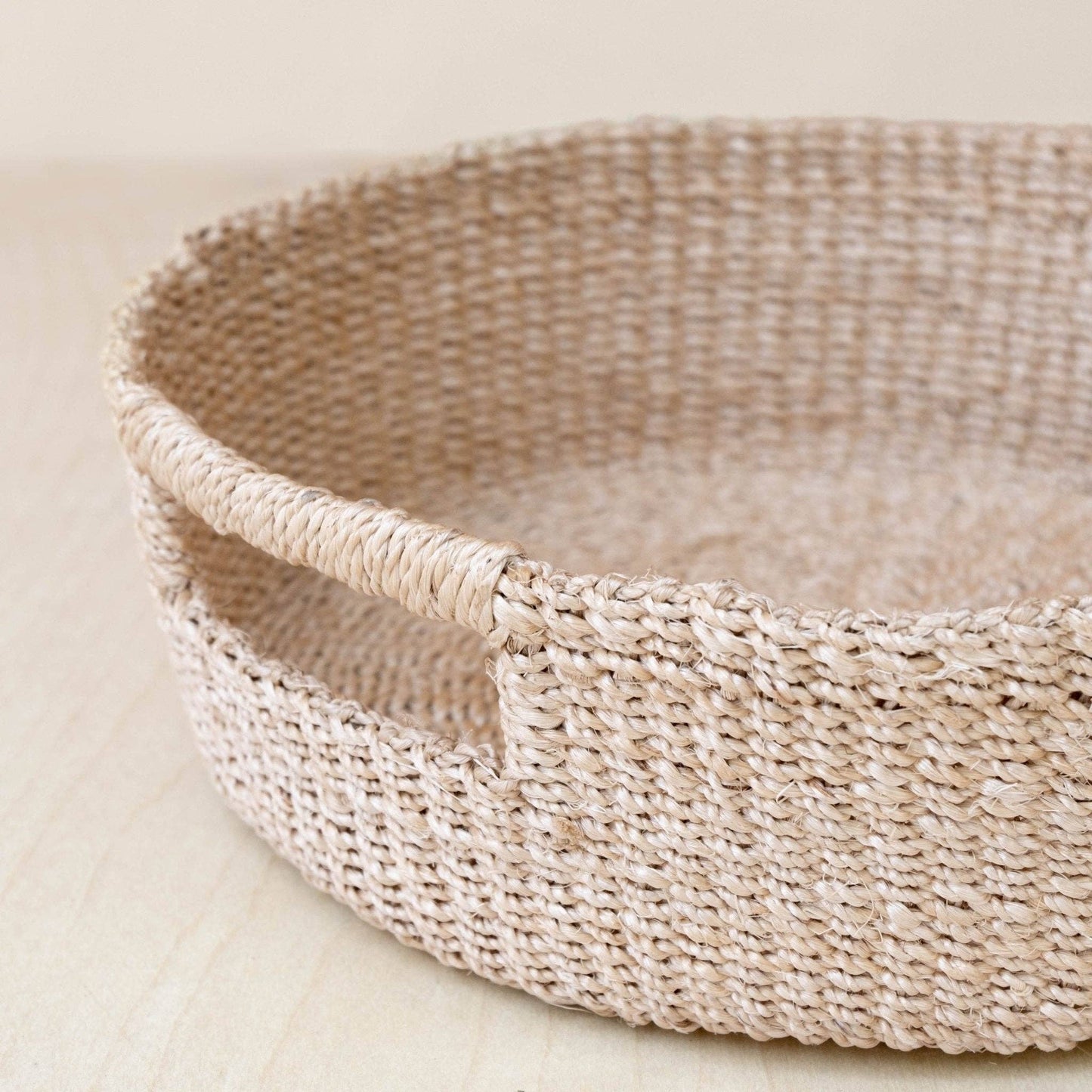 Circular Shallow Handle Hemp Straw Basket