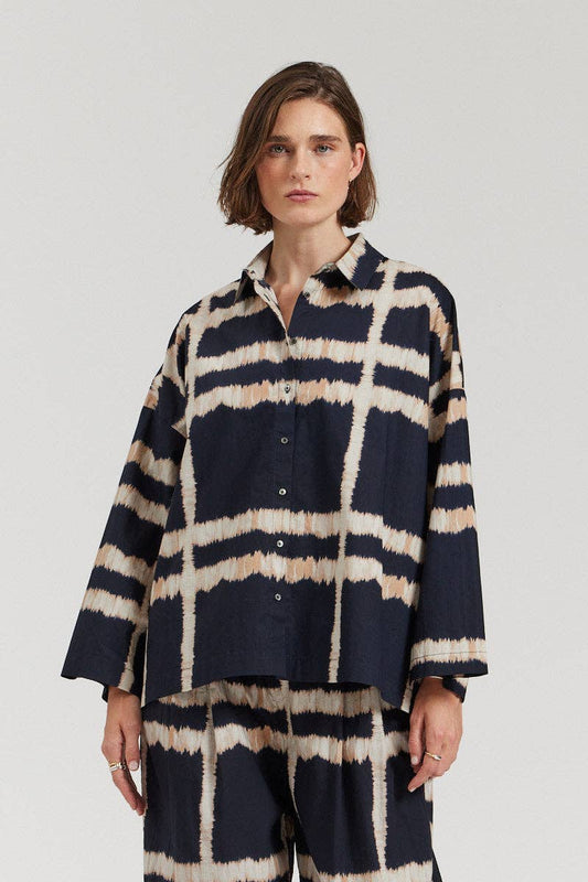 there. elsewhere - Oversized Cotton Print Shirt: Ink / Medium/Large