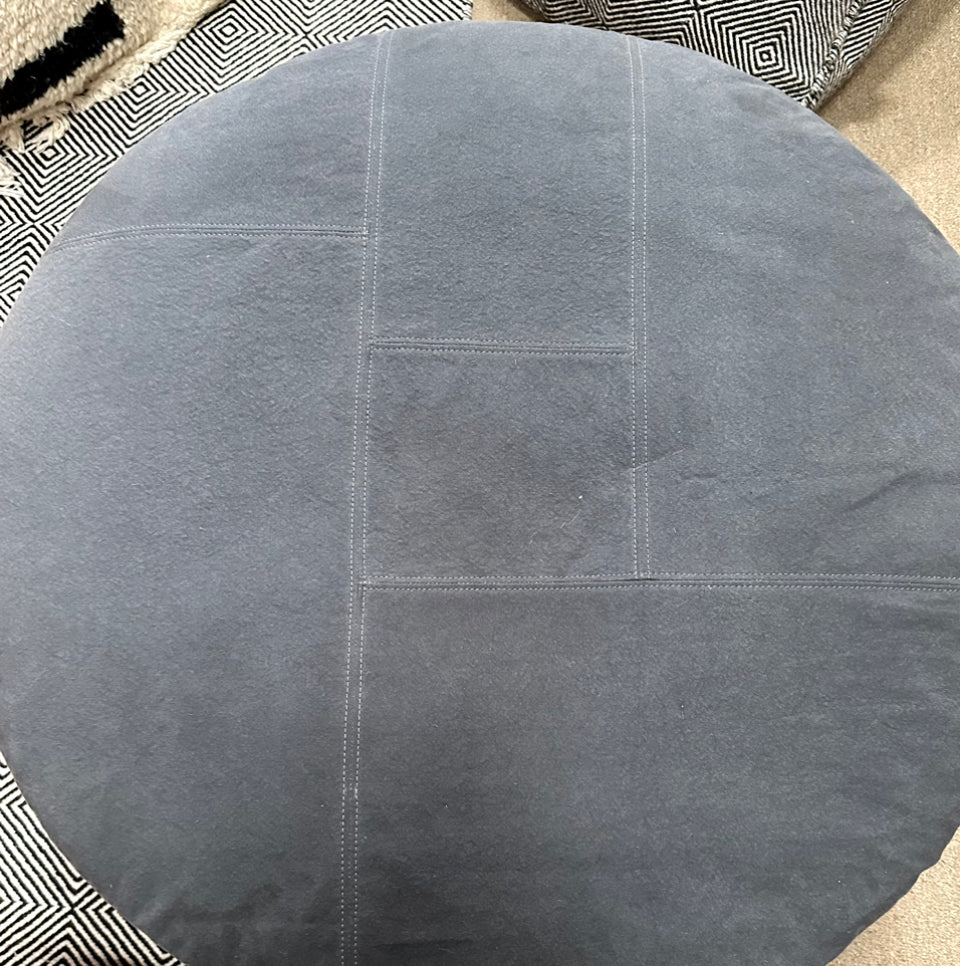Slipcover Circular Ottoman in Cotton Canvas