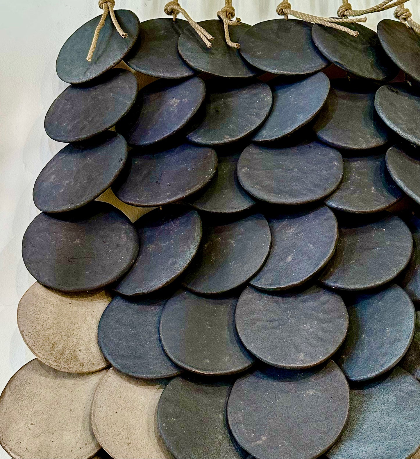 MQUAN Disc Wall Hanging Black & Grey, White Oak