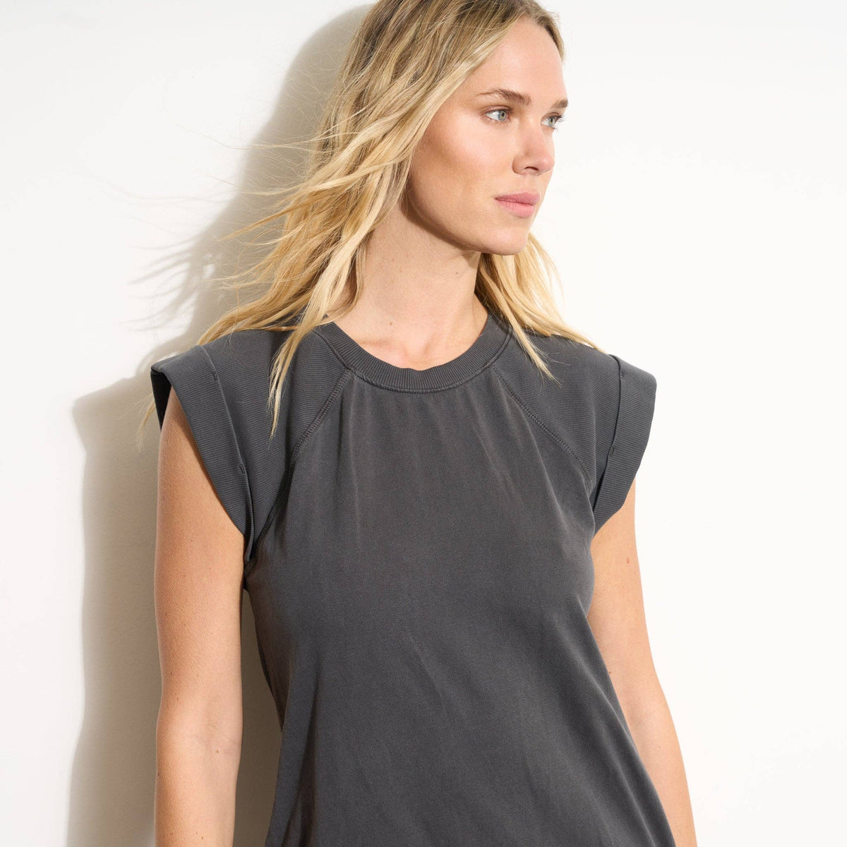 Rowan - Estelle Cap-Sleeve Raglan Heritage Dress: Black / S / WKDR0003