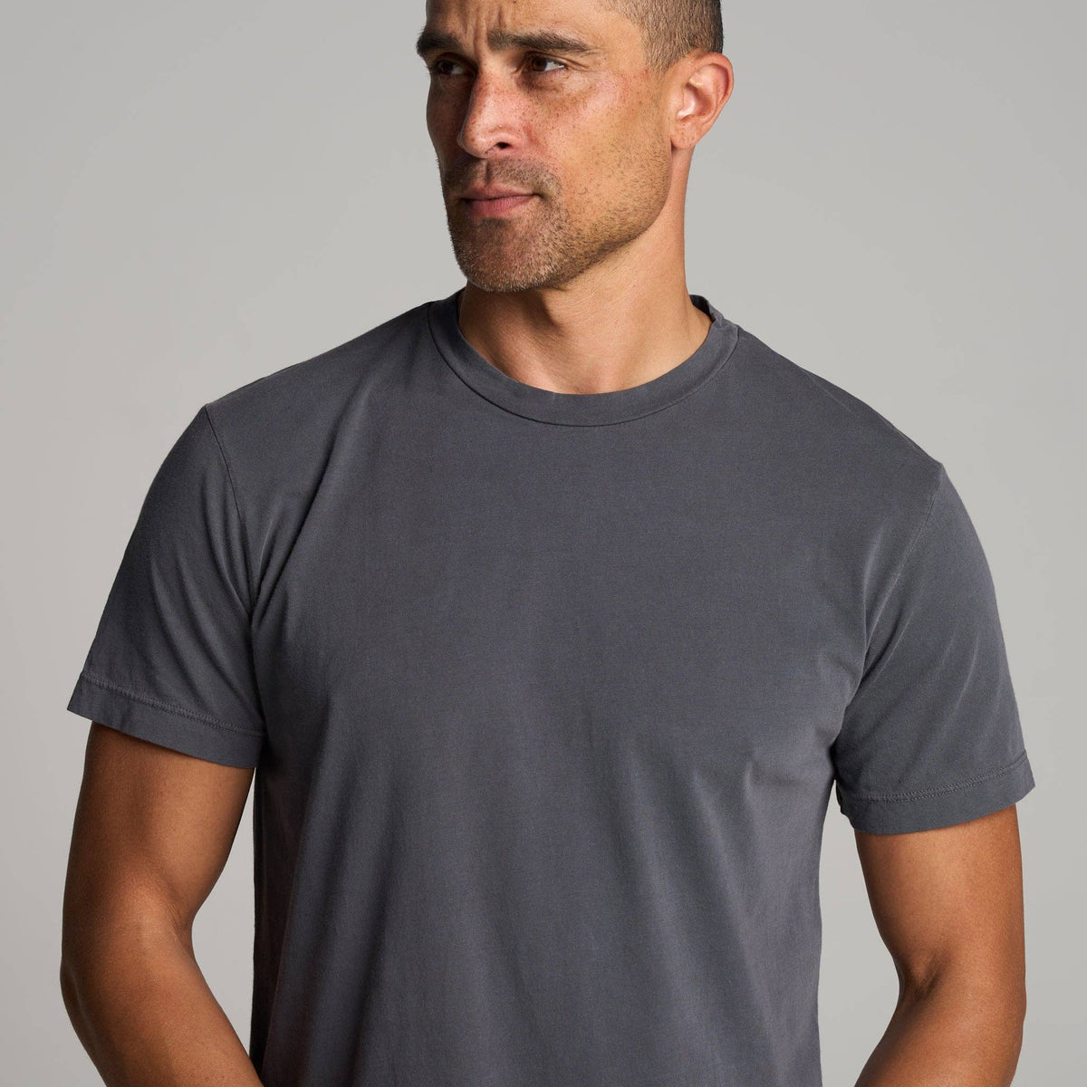Rowan - Asher Standard Tee: Basalt / M / MKTP0002