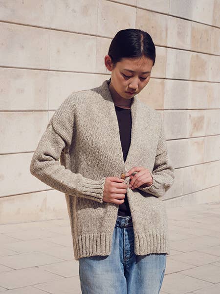CECILIA SÖRENSEN - 900 CARDIGAN - Artisan Undyed Wool Spain: Natural white / M/L