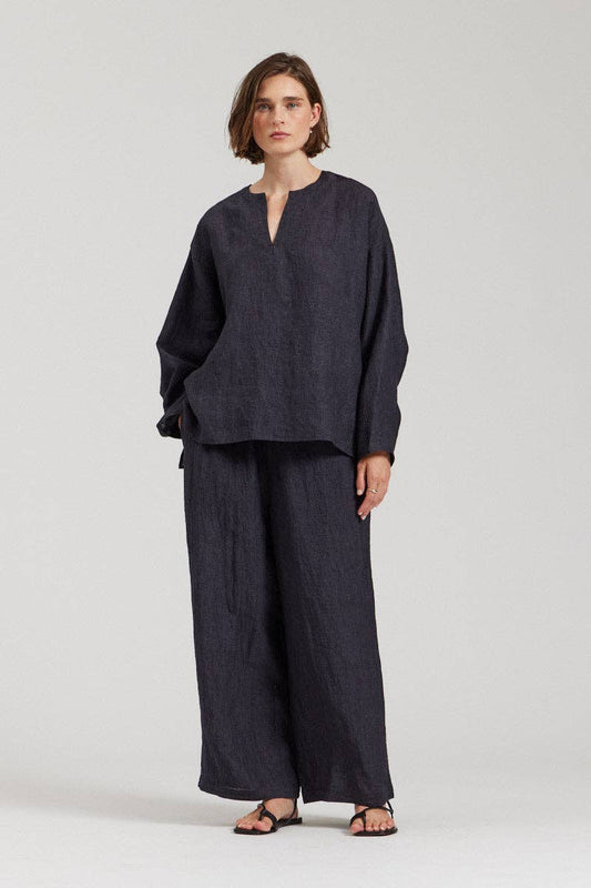 there. elsewhere - Loose Linen Top: Storm / Medium/Large