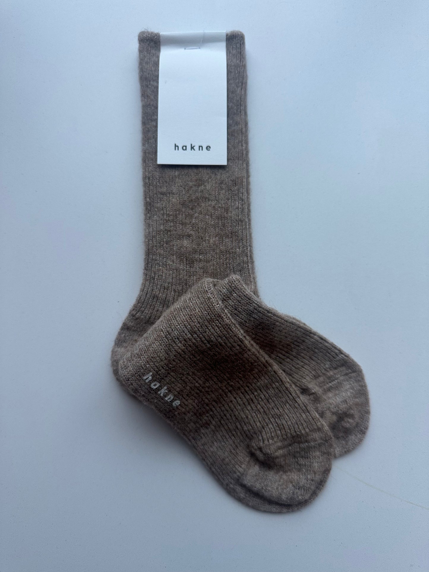 NISHIGUCHI KUTSUSHITA - HK0601 Suri Alpaca Ribbed Socks  S/M: Brown / M (USM7-9/USW8-10/EUR40-43)