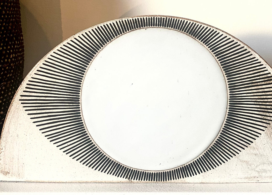 New Half Eye White Sculpture MQUAN