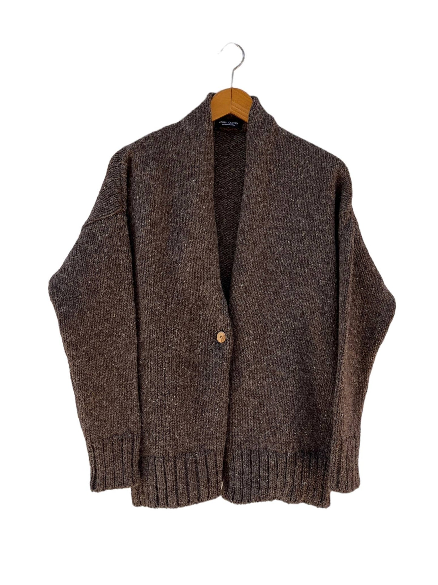 CECILIA SÖRENSEN - 900 Artisan Cardigan – Pure Merino Wool: Natural brown / M/L
