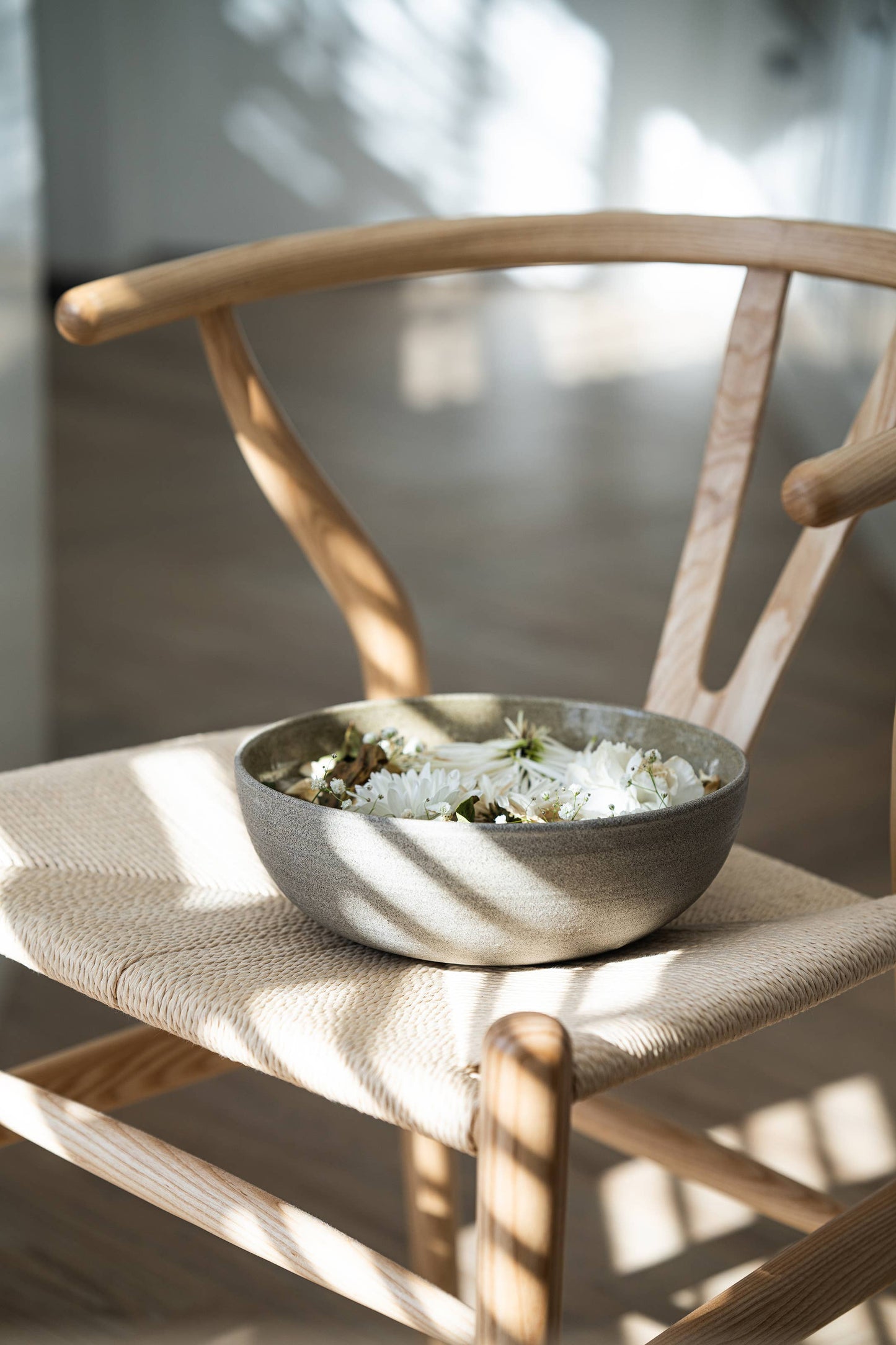 Creating Comfort Lab - Stoneware Large Bowl "Concrete" | Centerpiece Bowl