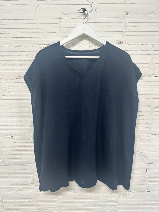 Tamaki-Niime Fuwa-Tee Cap Sleeve Cotton Top