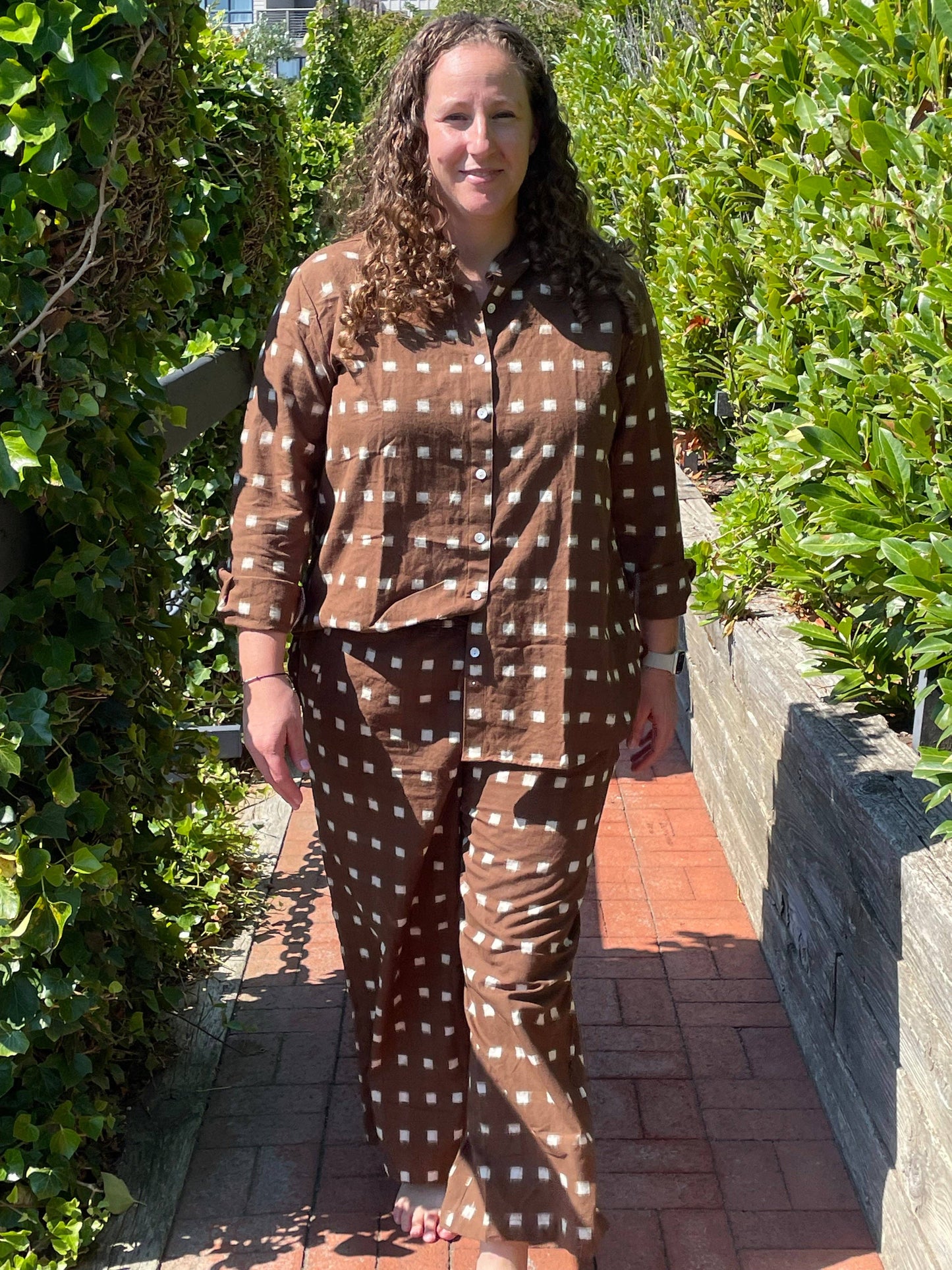 and for Good - Good Boyfriend Shirt with Mandarin Collar - Ikat Squares Mocha: Mocha / L/XL