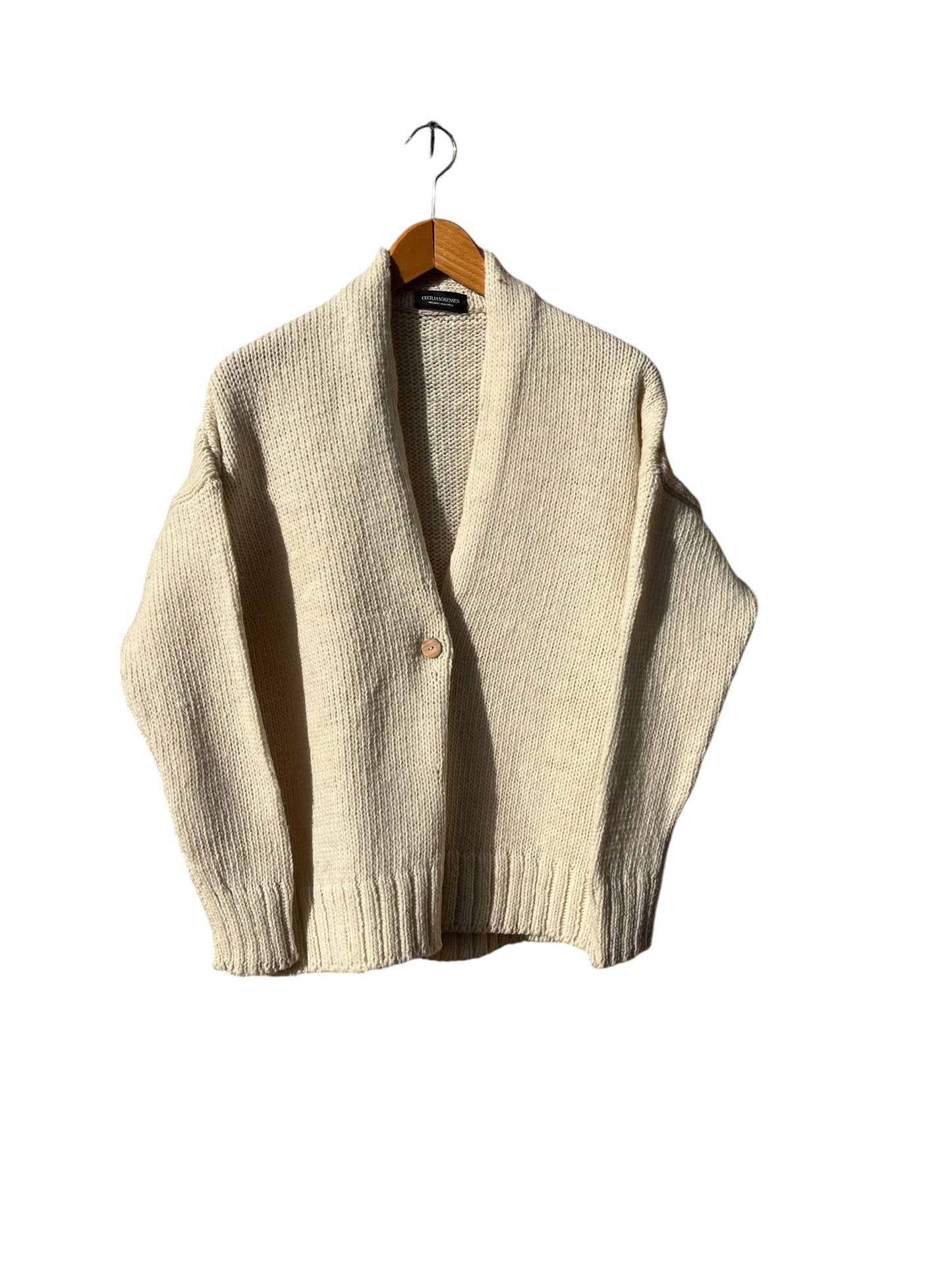 CECILIA SÖRENSEN - 900 CARDIGAN - Artisan Undyed Wool Spain: Natural white / S/M