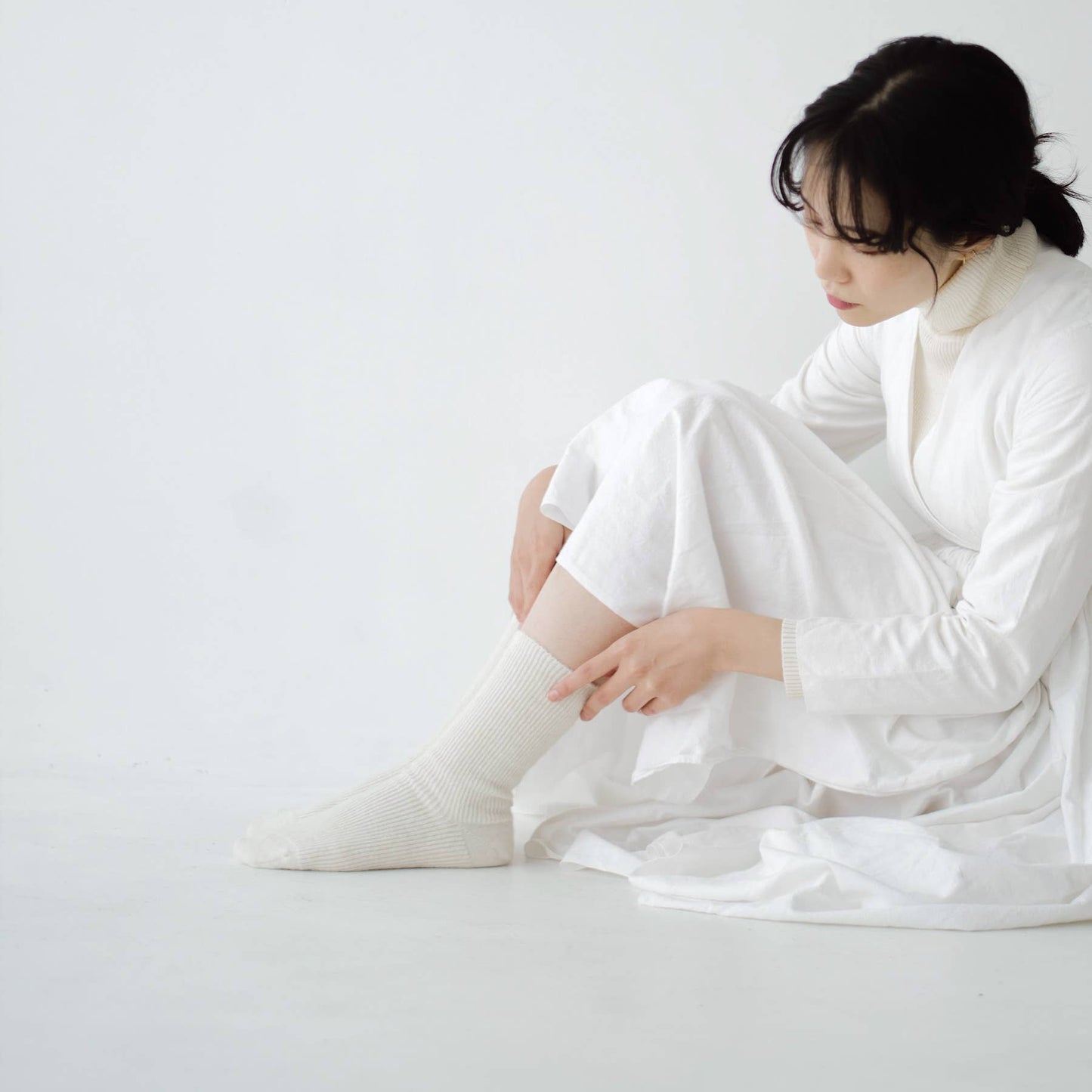 NISHIGUCHI KUTSUSHITA - HK0601 Suri Alpaca Ribbed Socks  S/M: Brown / M (USM7-9/USW8-10/EUR40-43)