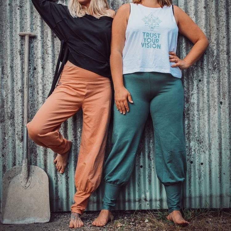 Soul Factory - Organic Cotton Sweater Knot - Black: S/M