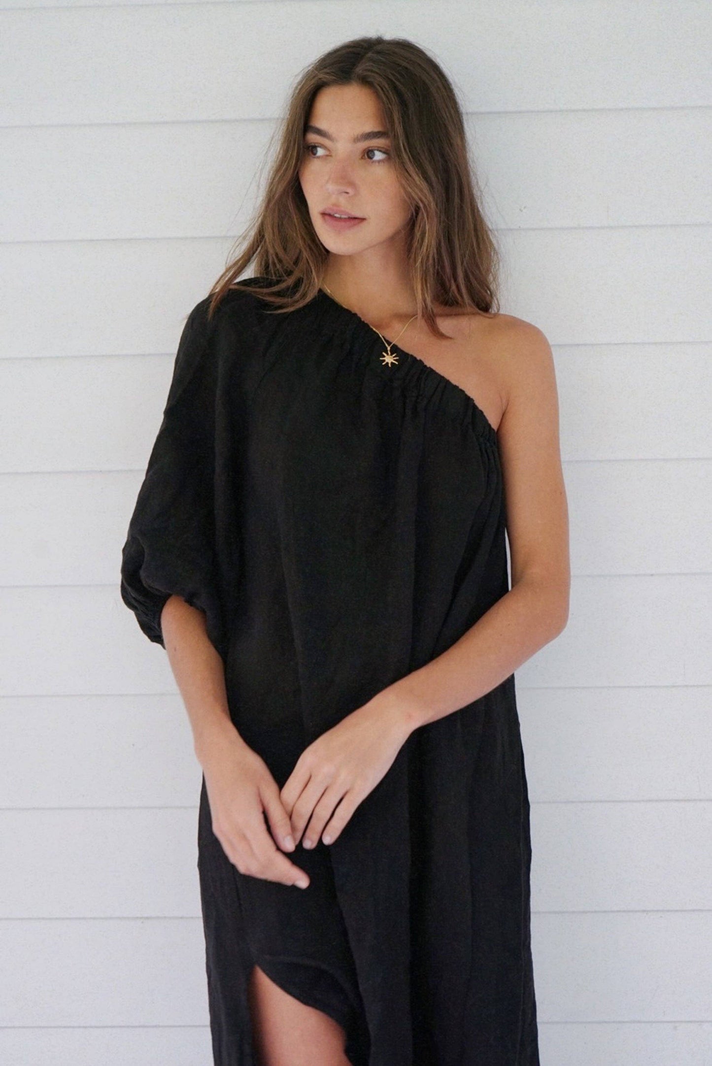 Beachwood The Label - The Milos Dress // Noir