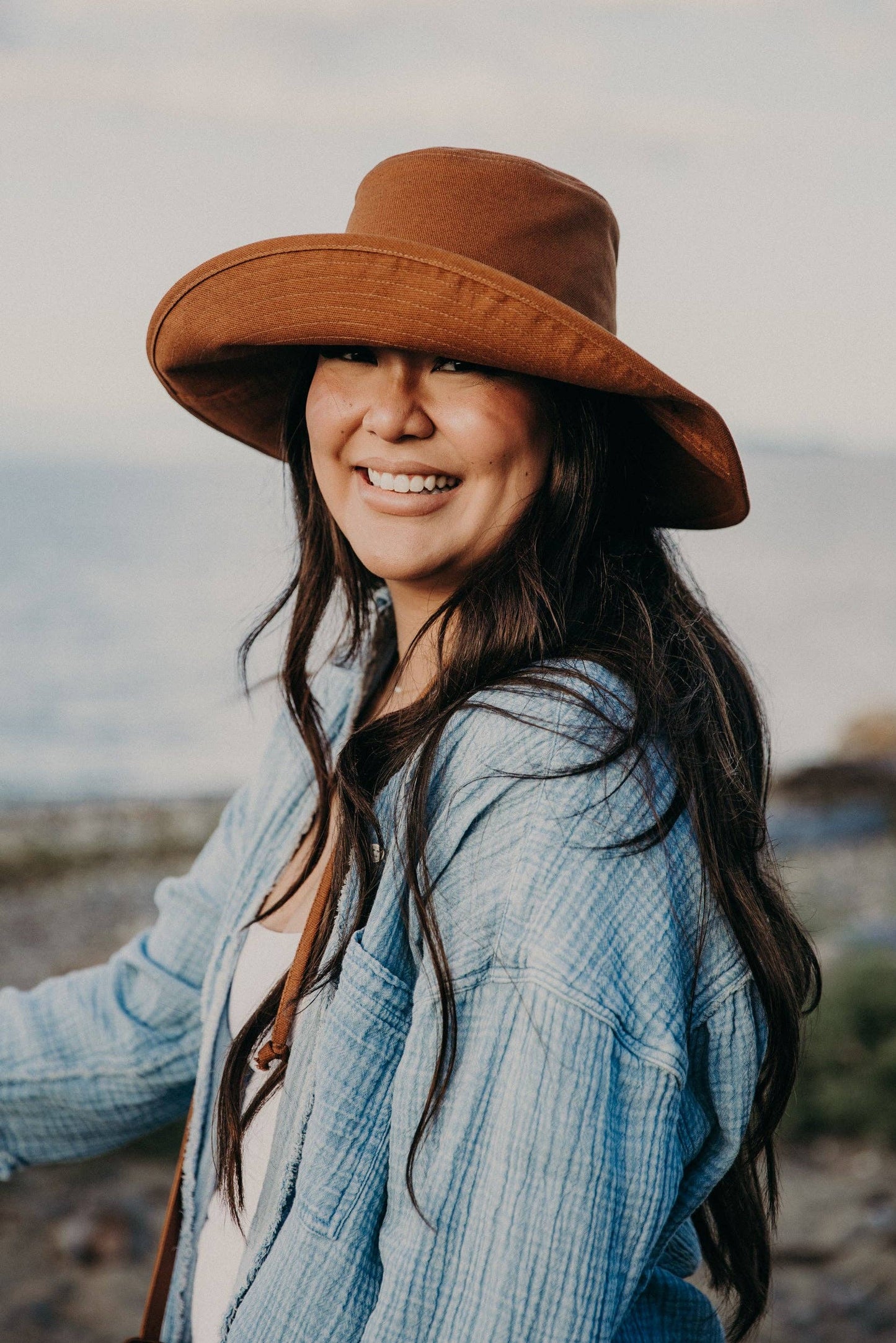 WEST VON - *New* Willa | Wide Brim Bucket Hat: Cream / M/L
