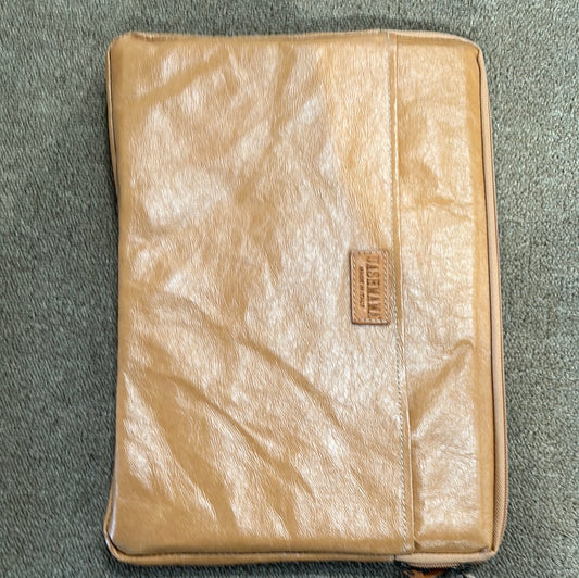 Roy Case Large 15"