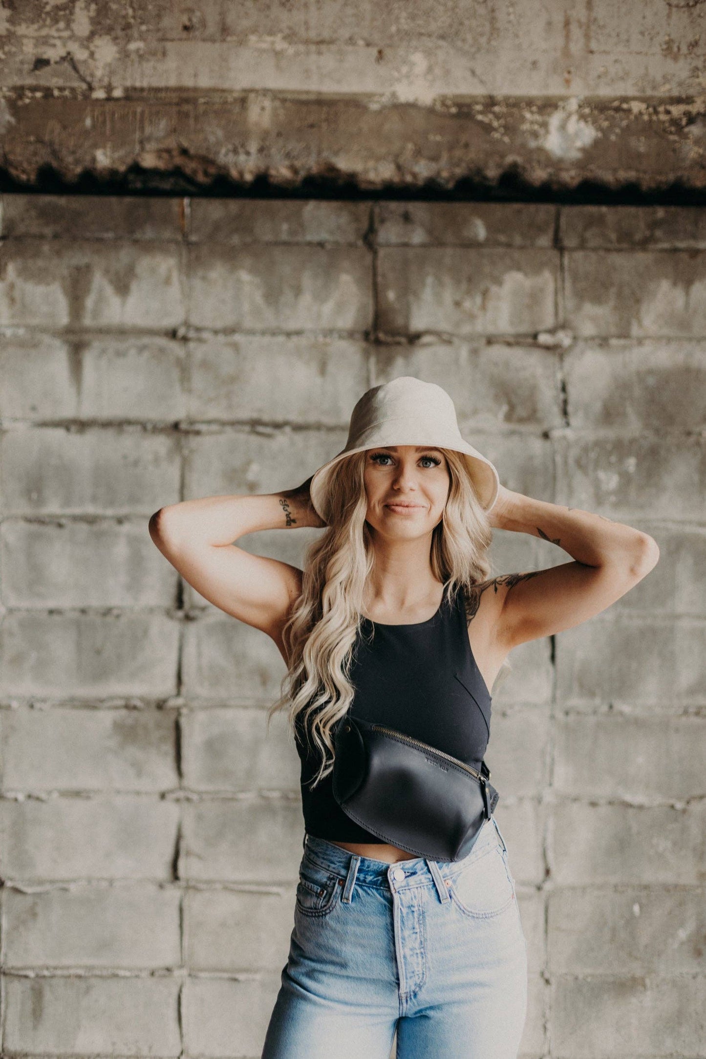 WEST VON - Brady | Short Brim Bucket Hat: Cream / Small