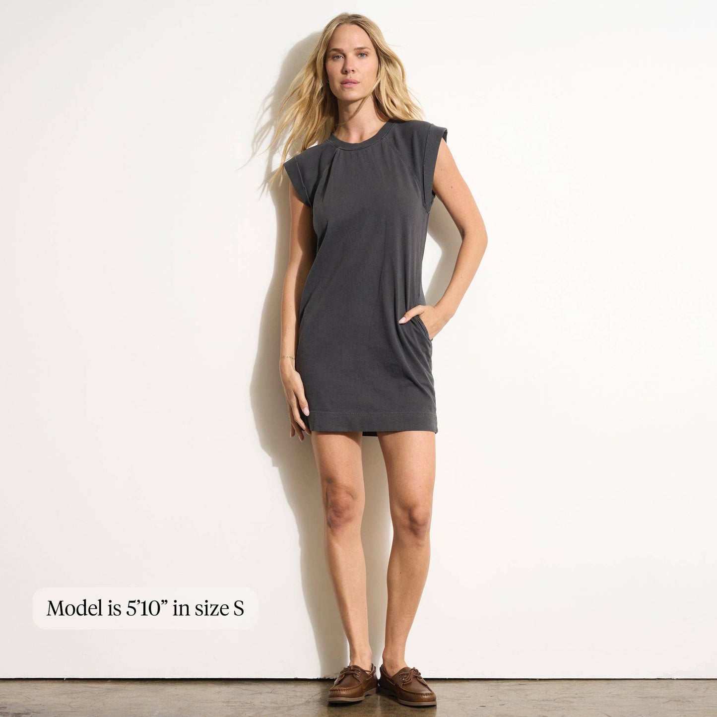 Rowan - Estelle Cap-Sleeve Raglan Heritage Dress: Black / S / WKDR0003
