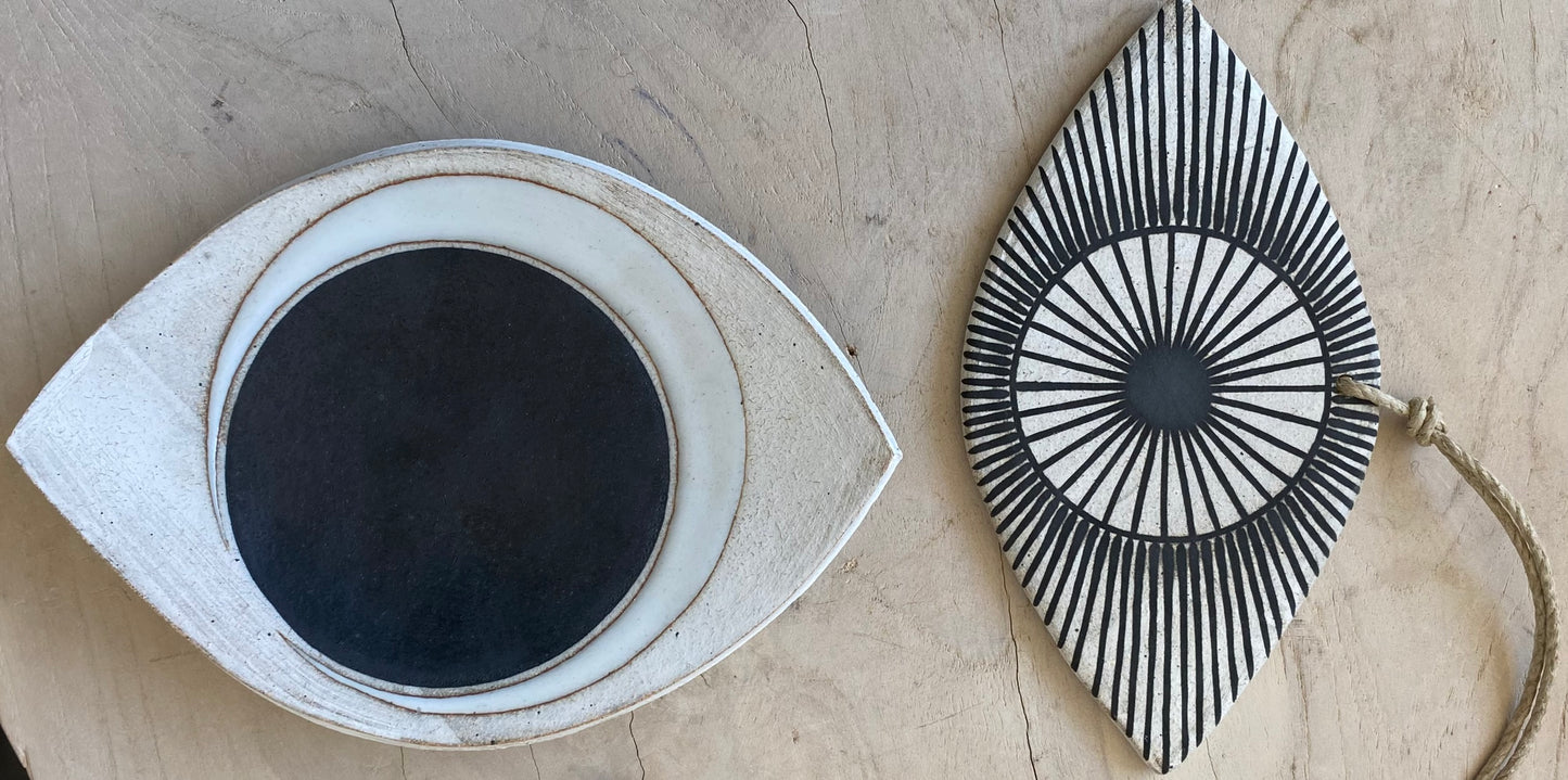 Mquan Medium Dish Eye: Crescent Indigo