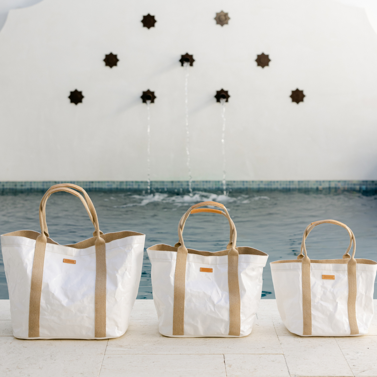 Uashmama - GIULIA GLOSSY TOTE BAG: Glossy Blue / XSmall
