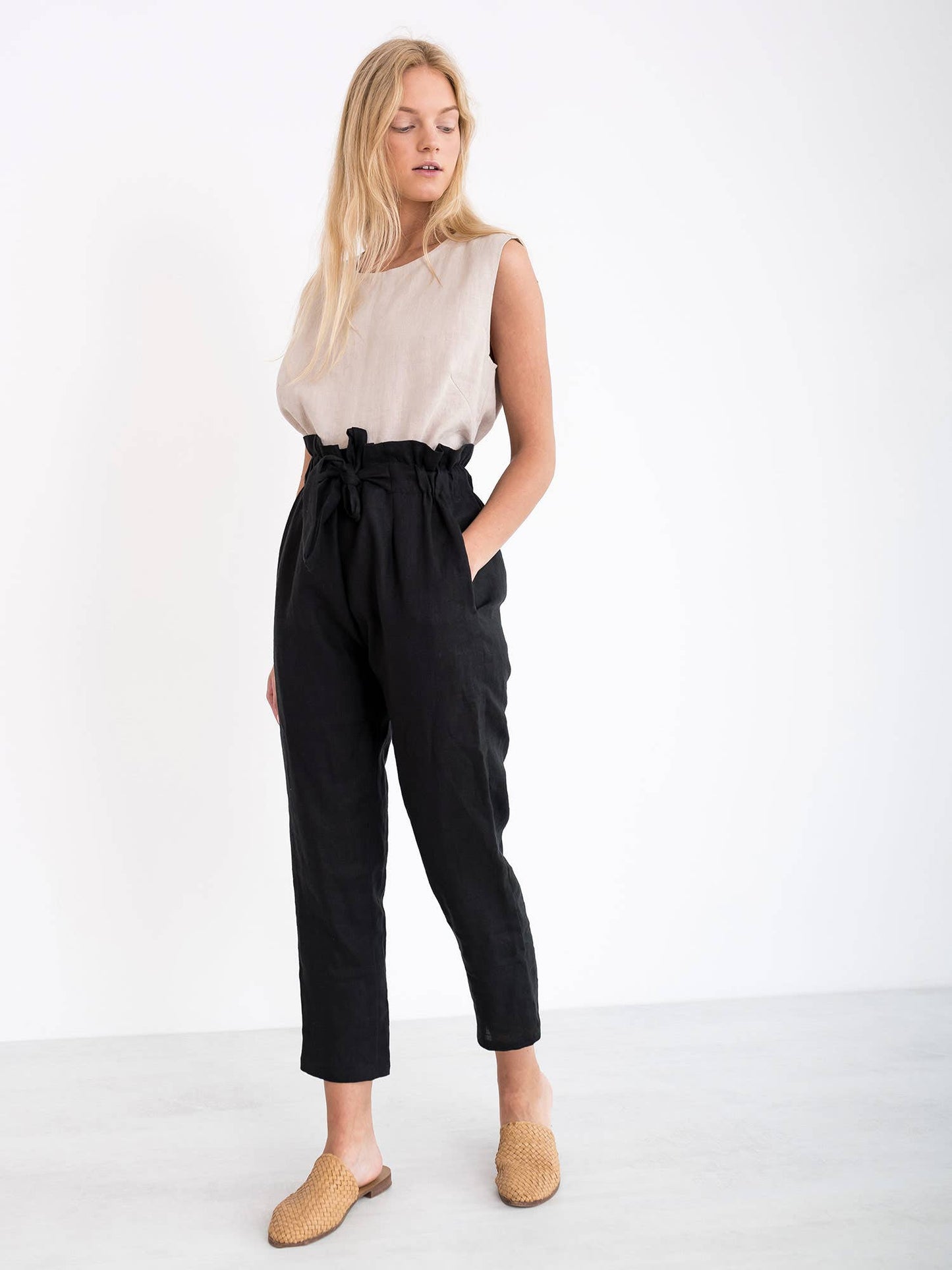 Love and Confuse - Noah Paper Bag Linen Pants: Navy Blue / M
