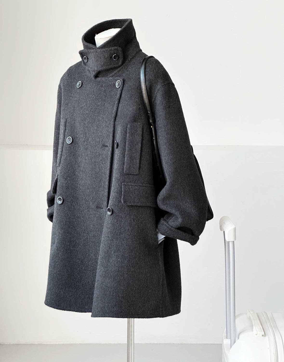 Loom & Line - Merrin Mid-length Wool Coat - 5 Colors: Navy / One size
