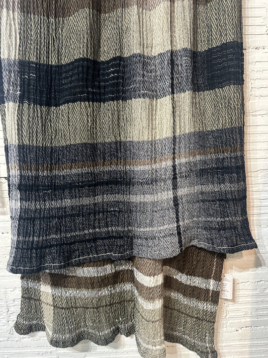 Roots cotton large shawl by Tamaki Niime