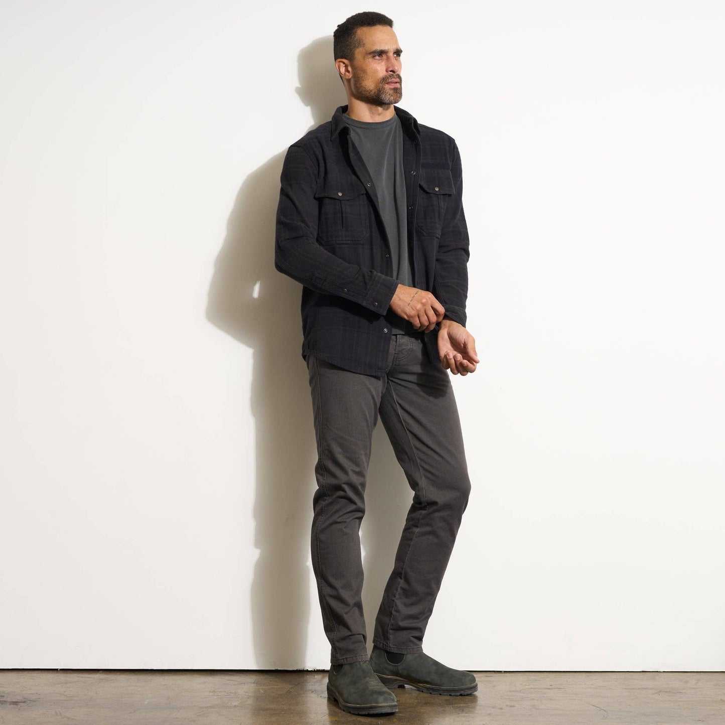 Axel Flannel Shirt Jacket: Blackout Flannel / L