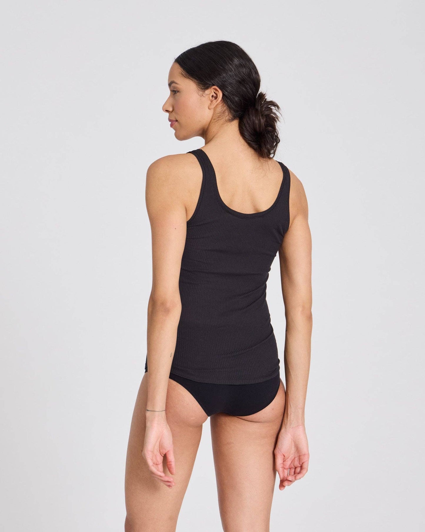 gai-lisva - Beate Cotton S´less Top 3x2 Rib GOTS 243975 - Black: M