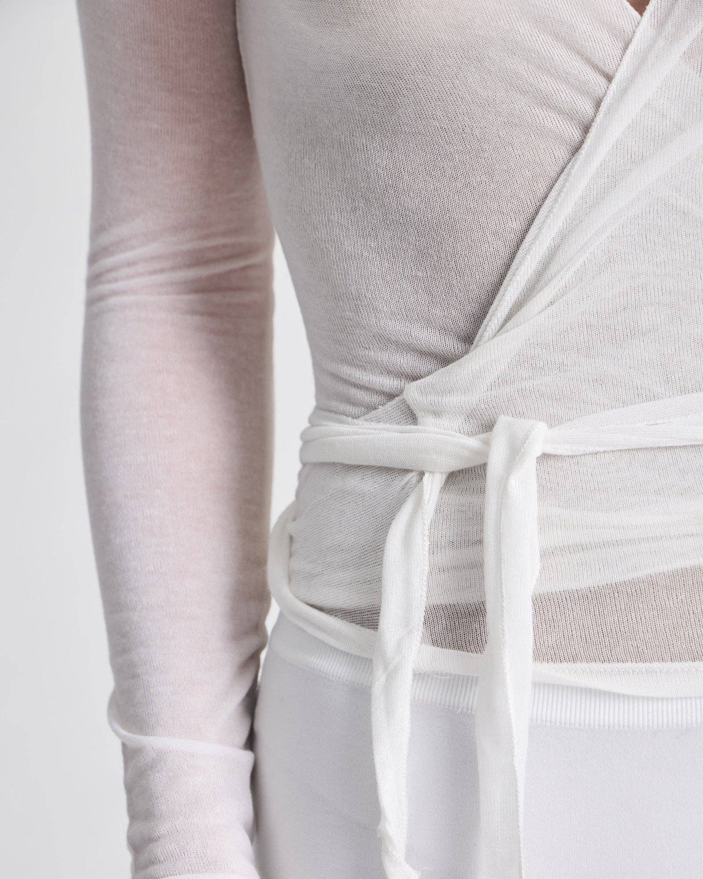 gai-lisva - Signe Wool Wrap Top - White: M