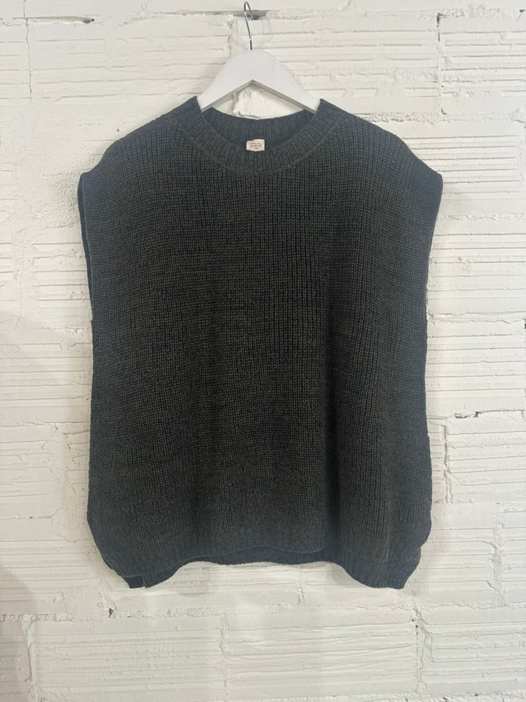 Knit Vest by Tamaki Niime